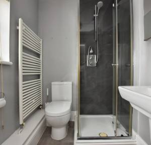 5 Bedroom House for sale in Shears Drive, Salisbury