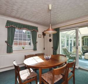4 Bedroom House for sale in Reeves Close, Romsey