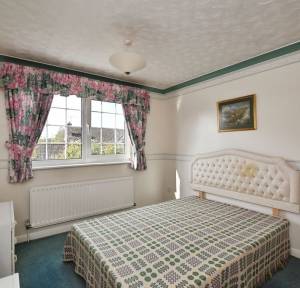 4 Bedroom House for sale in Reeves Close, Romsey