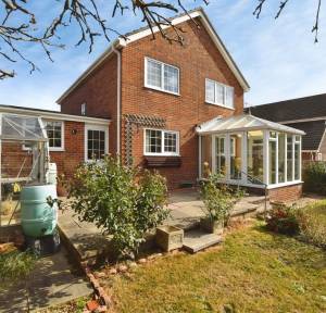 4 Bedroom House for sale in Reeves Close, Romsey