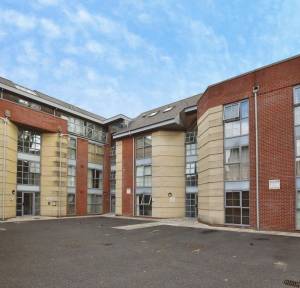 2 Bedroom Flat for sale in Fisherton Street, Salisbury