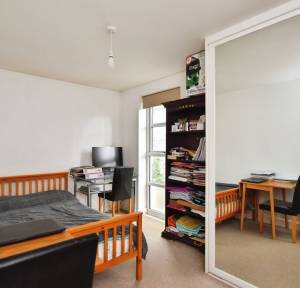 2 Bedroom Flat for sale in Fisherton Street, Salisbury