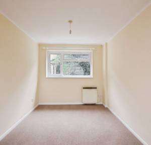 2 Bedroom House for sale in Gainsborough Close, Salisbury