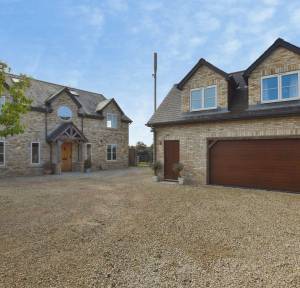5 Bedroom House for sale in Highfield Lane, Salisbury