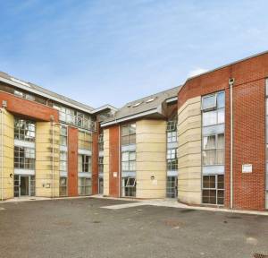 2 Bedroom Flat for sale in Fisherton Street, Salisbury