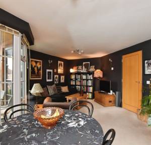 2 Bedroom Flat for sale in Fisherton Street, Salisbury