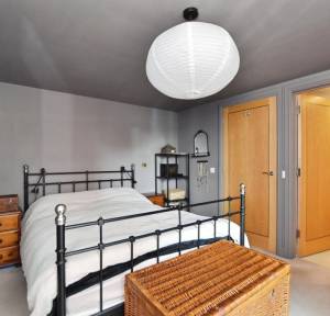 2 Bedroom Flat for sale in Fisherton Street, Salisbury