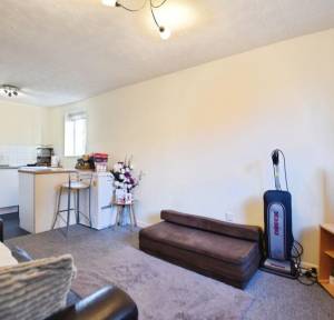 1 Bedroom Flat to rent in Sarum Close, Salisbury