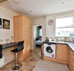 1 Bedroom Flat for sale in 10 Clifton Road, Salisbury