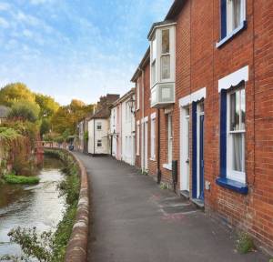 2 Bedroom House for sale in Water Lane, Salisbury
