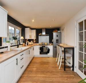 4 Bedroom House for sale in Howes Crescent, Salisbury