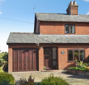 3 Bedroom House for sale in Gomeldon Road, Salisbury