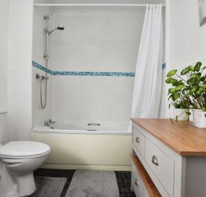 1 Bedroom House for sale in Gas Lane, Salisbury