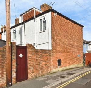 1 Bedroom House for sale in Gas Lane, Salisbury